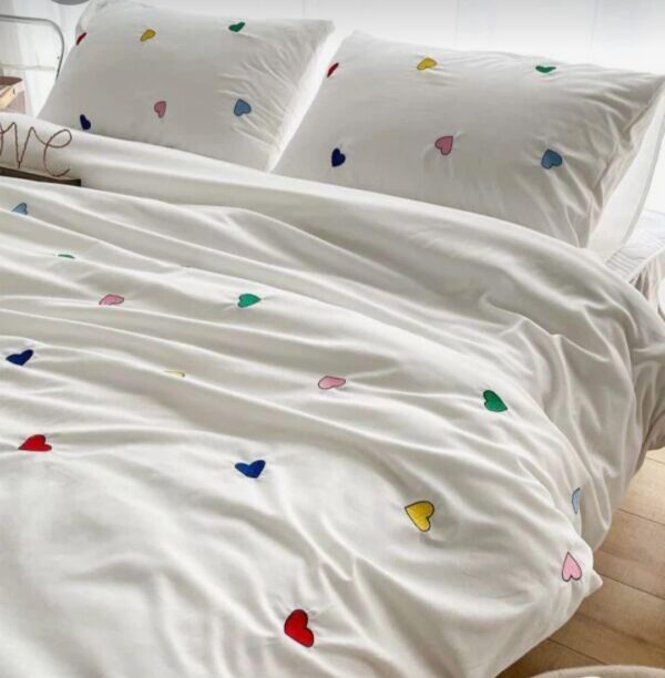 White & Pastel Sheet Set
